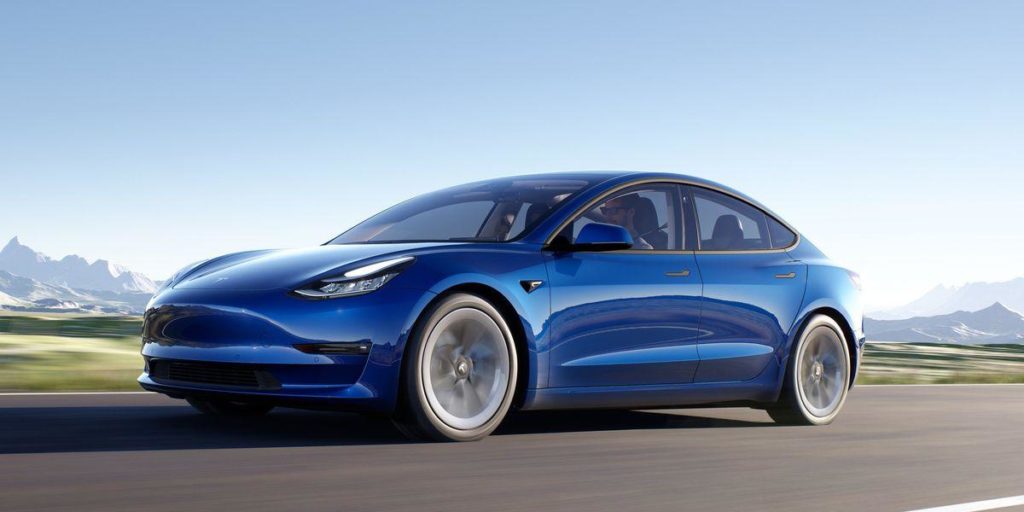 Ce que des milliers de propriétaires de Tesla pensent réellement de leur modèle 3