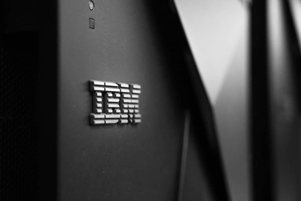 formation trading IBM logo ordinateur le plus puissant